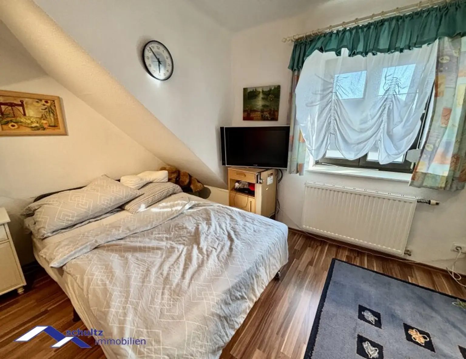 Schönes Einfamilienhaus mit Pool! Besonderes Angebot!