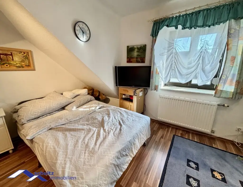 Schönes Einfamilienhaus mit Pool! Besonderes Angebot!