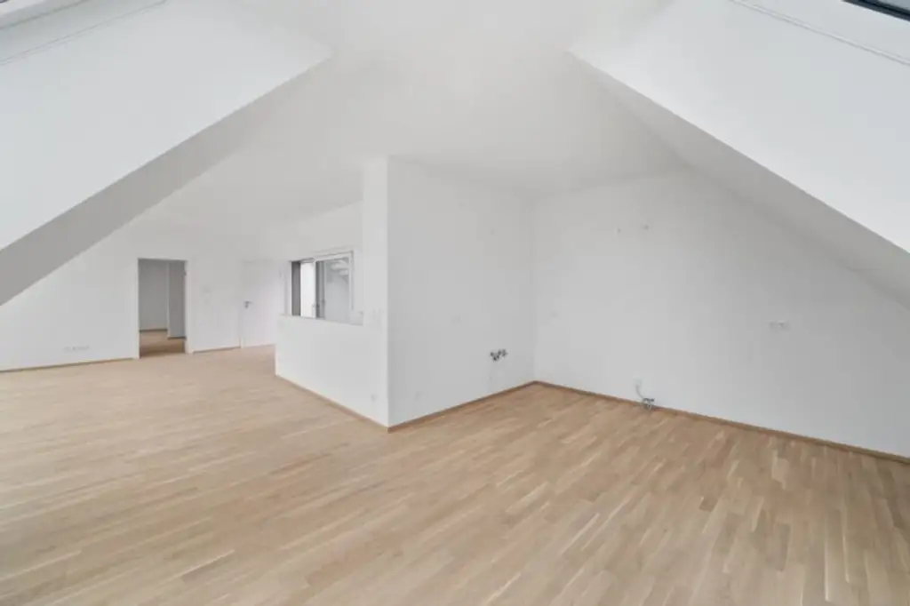 ERSTBEZUG ! Exklusives 148 m² Dachwohnung mit 3 Terrassen in generalsaniertem Gebäude (Top 21)