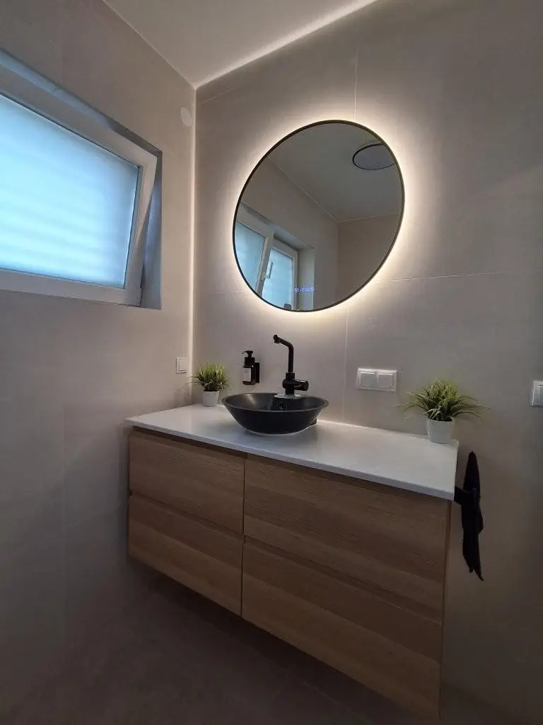 "Topmodern-ausgestattete Doppelhaushälfte nahe U1 Leopoldau"