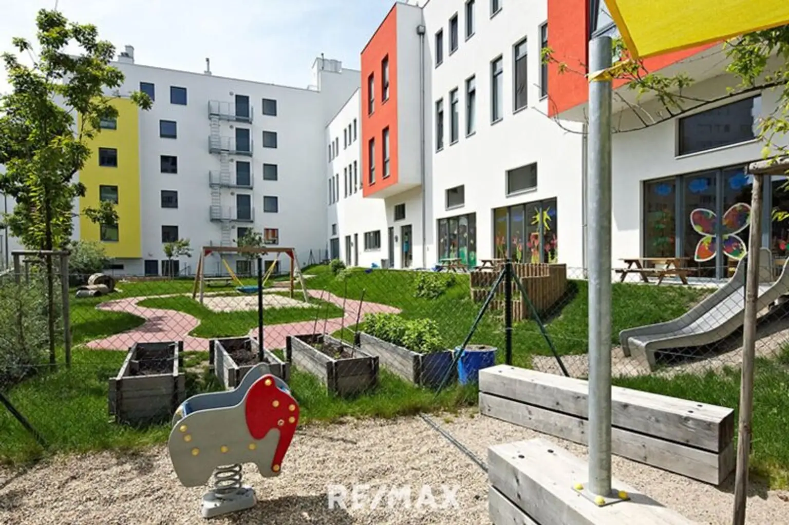 Eigengarten- 4 Zimmer- Pool