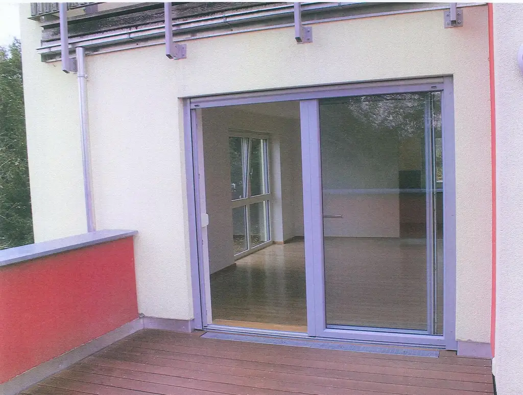 ab 1.1.2026 - Top Lage Mariagrün: 4 Zimmer, Küche, große Terrasse, ruhe Lage, ein Tiefgaragenplatz kann optional angemietet werden.