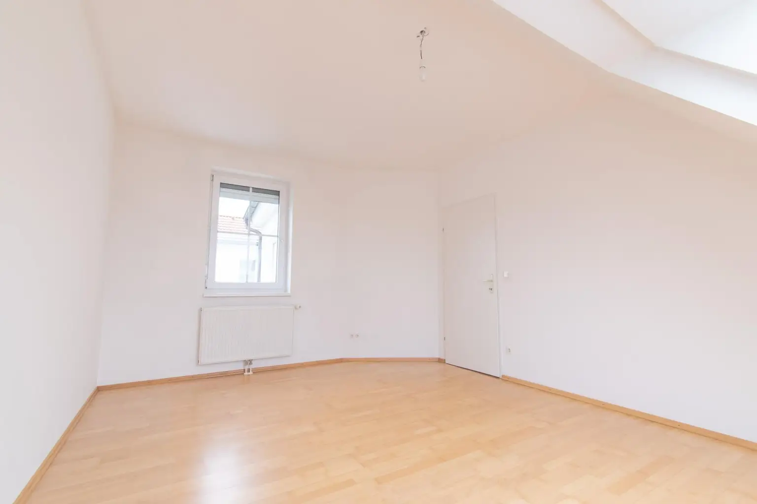 Bild 19, Zimmer 2. DG Iststand