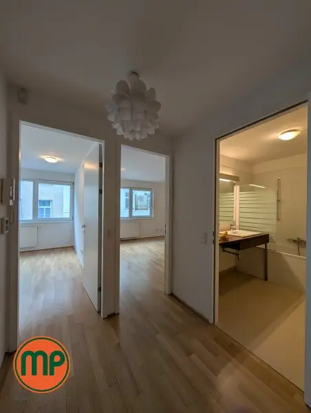 Helle 2 Zimmerwohnung mit Top-Anbindung