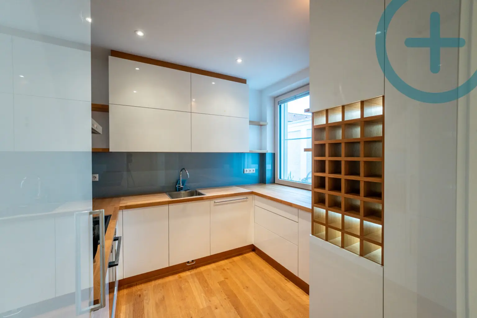 Hochwertige 2-Zimmer-Wohnung mit Loggia in zentraler Lage von Brunn am Gebirge