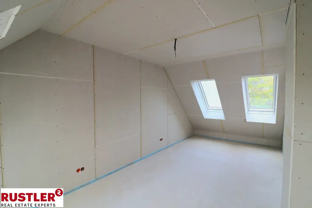 3 Zimmer - DG-Maisonette mit Terrasse - Nähe Kutschkermarkt