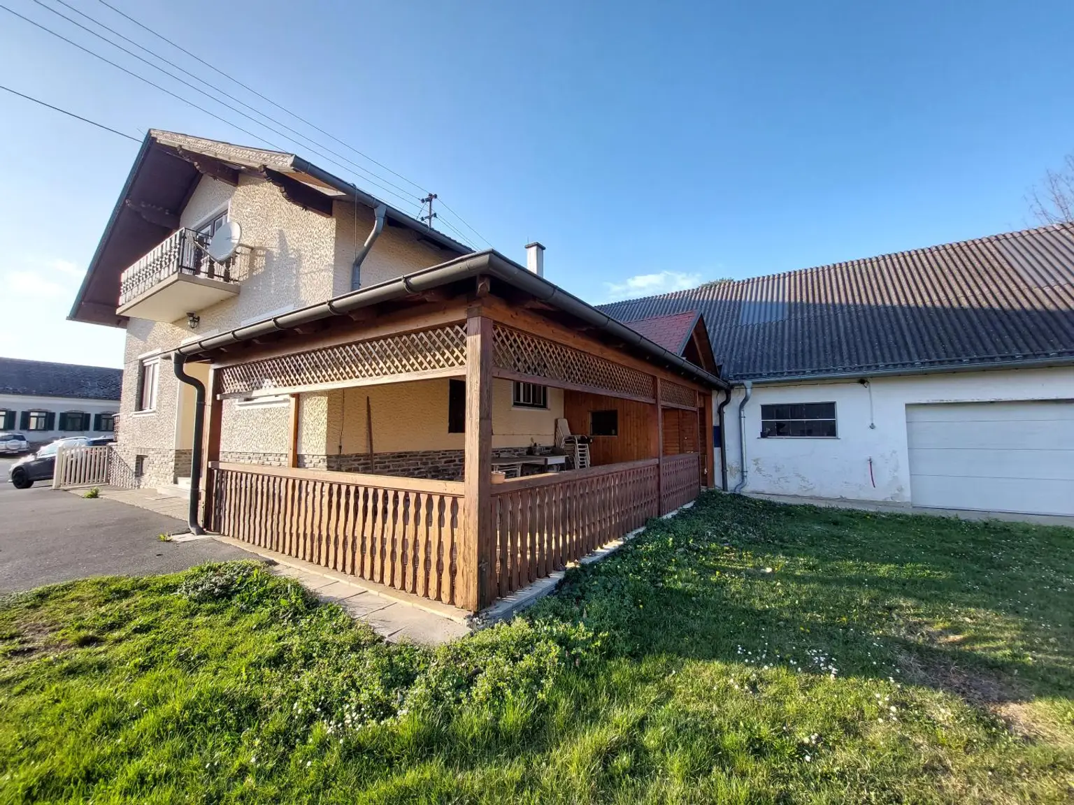 überdachte Terrasse