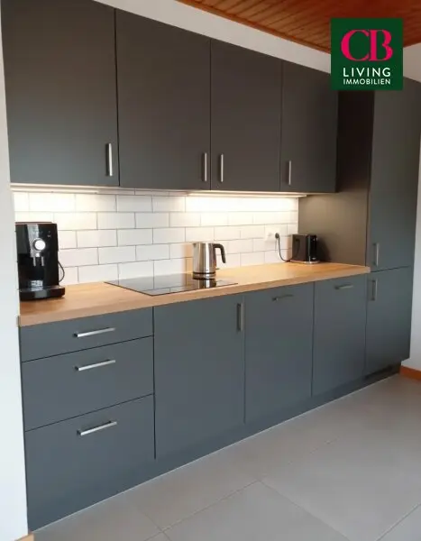 HAUS IN SEHR GUTER LAGE MIT VIEL POTENZIAL !!