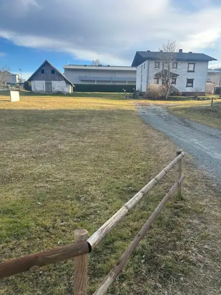 2800 m² Grundstück +  sanierungsbedürftiges  2 Familienhaus nähe des Maltschacher See´s : 5 Zimmer, Garten, Balkon , +120m² Nebengebäude für 349.000 €!