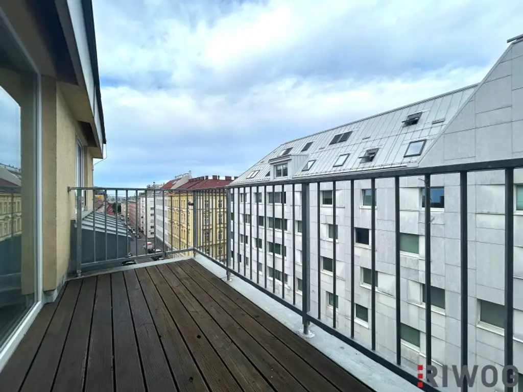 Balkonwohnung im Dachgeschoss - 3 Zimmer mit Wohnküche - Nähe Quellenstraße und Matzleinsdorfer Platz