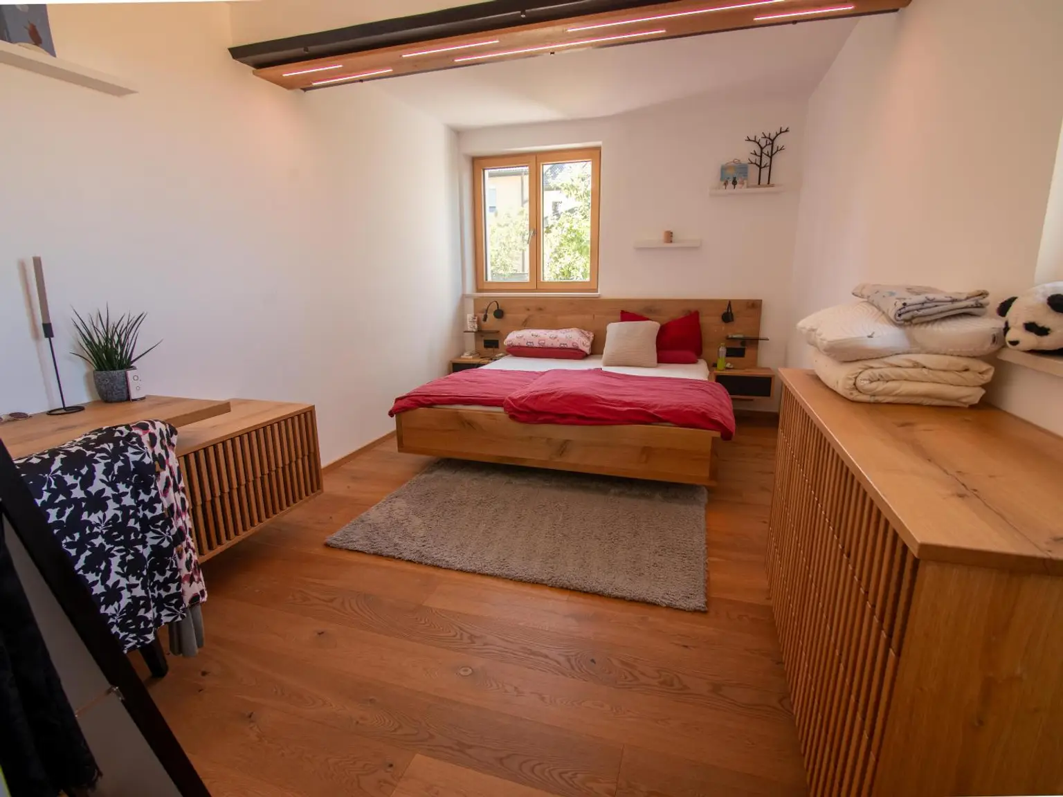 Exklusives Einfamilienhaus mit Ausblick und Wellnessbereich