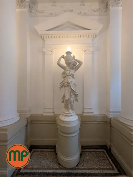 PER ASPERA AD ASTRA – Geschäftsräumlichkeit auf höchstem Niveau