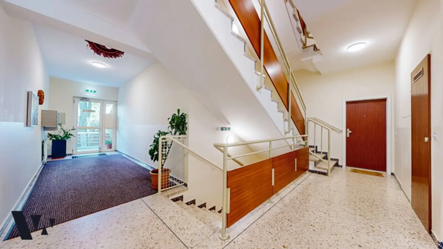 CHARMANTE GARCONNIERE MIT GRÜNBLICK & TG-STELLPLATZ IN GERSTHOF
