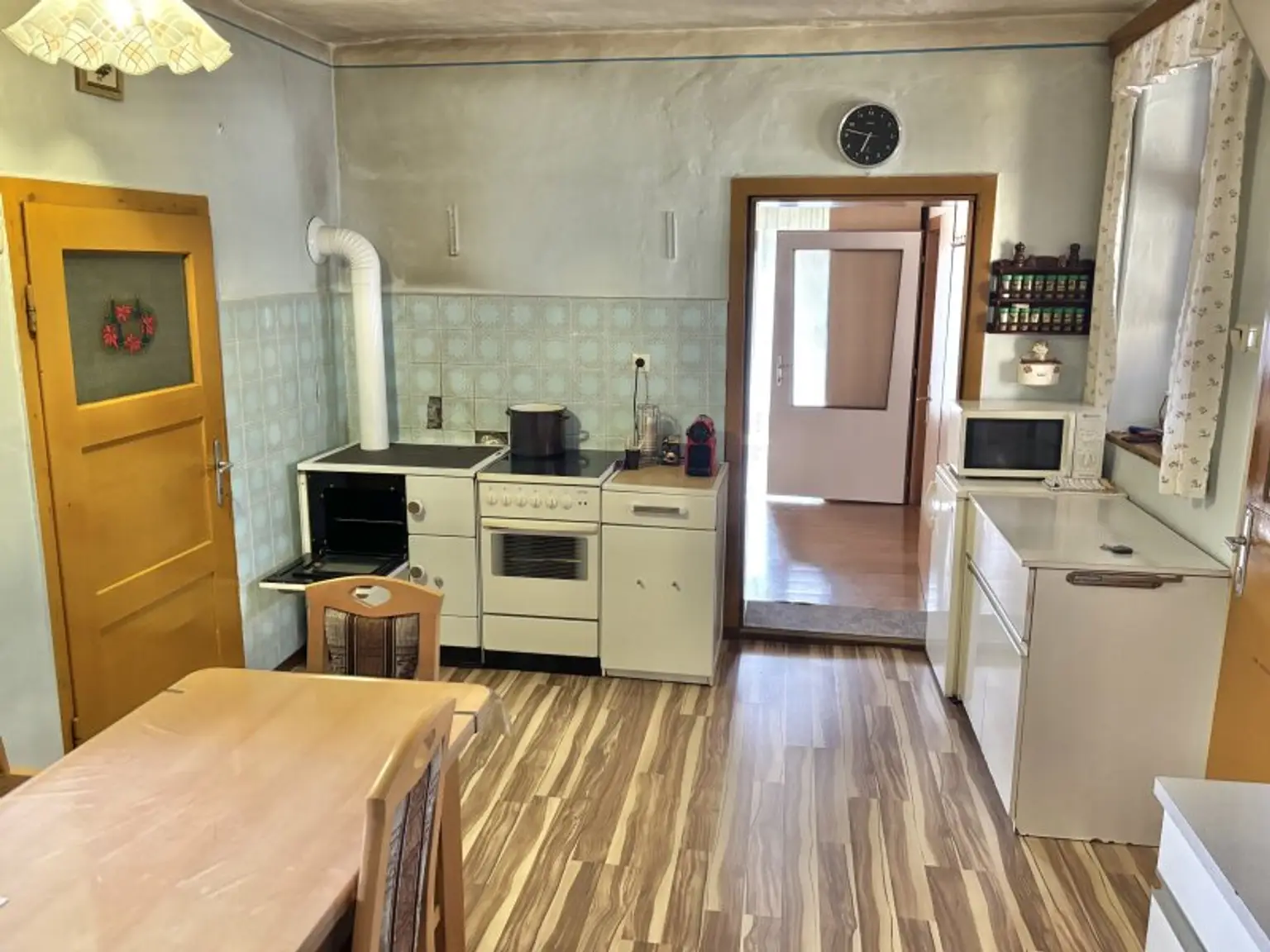 ** GARTENTAGE ** ren.bed. Landhaus mit bezauberndem Grundstück !! Ca. 7.200m 2 Wald inklusive !!