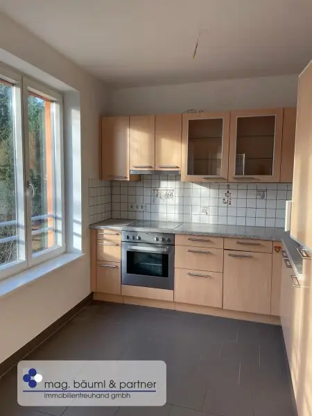 Wohnung mit Balkon und Wintergarten