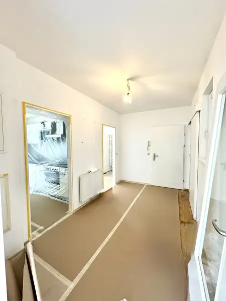 NEU! Lichdurchflutete Maissonette Dachgeschosswohnung mit Dachterrasse im Servitenviertel zu vermieten! Mit Blick auf Stephansdom und Kahlenberg!