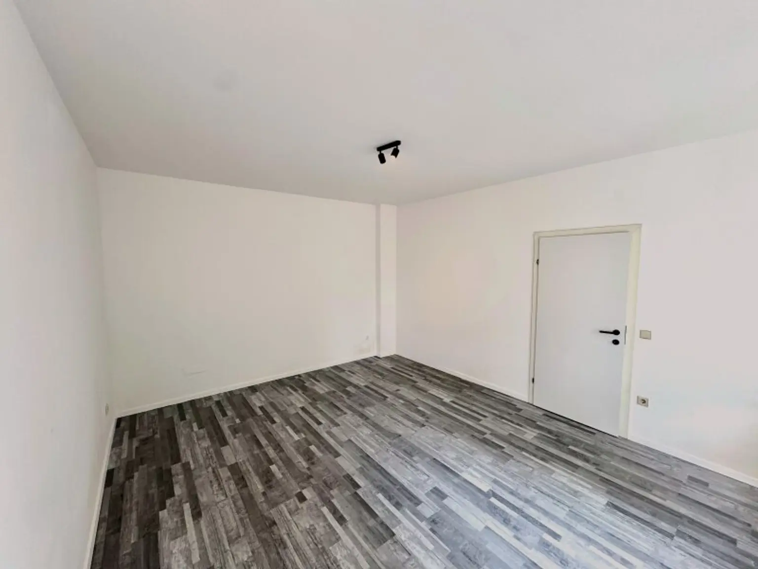 Reihenhaus-Juwel in zentraler und ruhiger Lage von Ternitz – ideal als Zuhause oder Kapitalanlage!