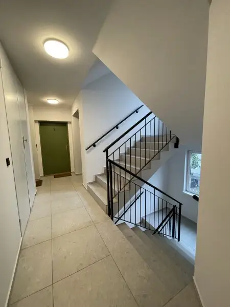 Helle Dachgeschosswohnung  im 20. Bezirk - 2-Zimmer Wohnung mit Weitblick