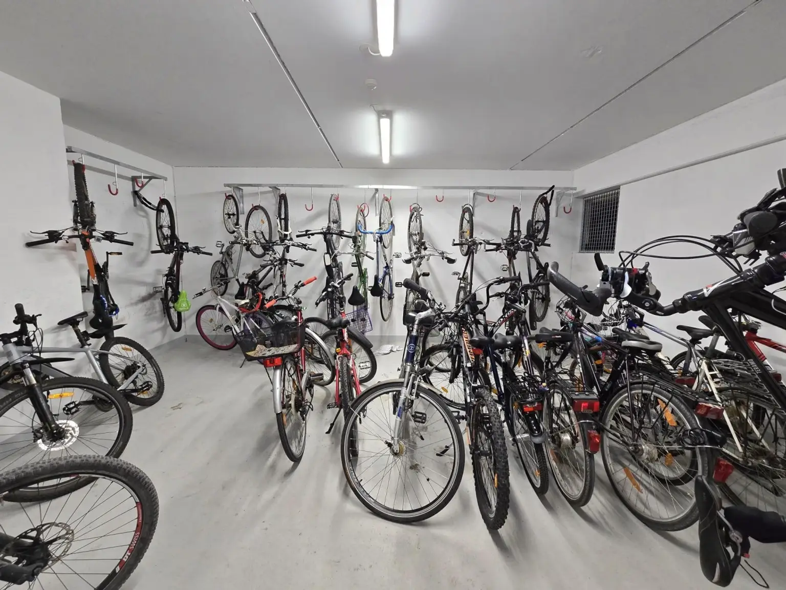 "U1 & Therme gleich ums Eck – moderne Gartenwohnung in Oberlaa"