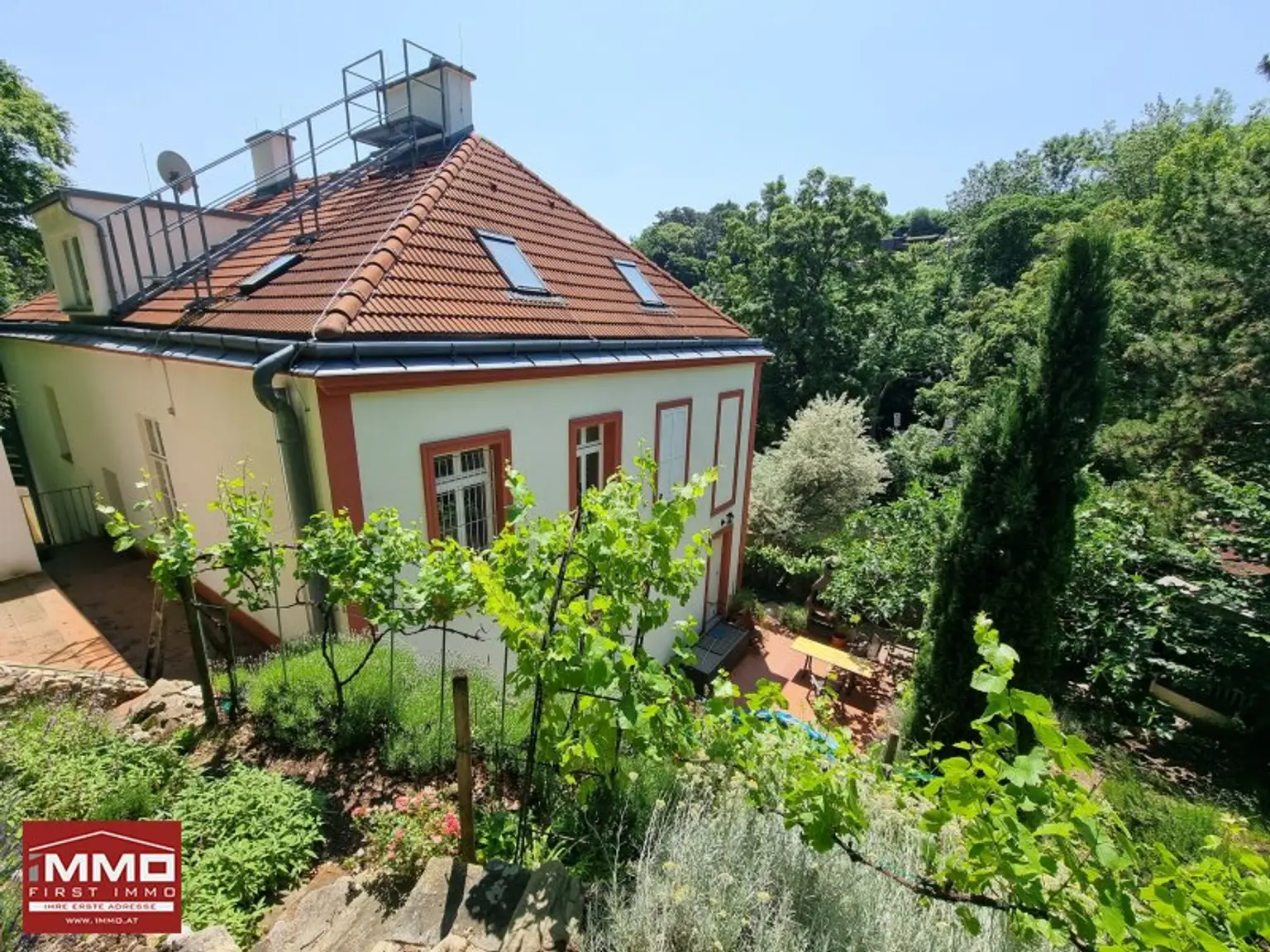 Villa mit Charme in 1190 Wien - Wohnen auf höchstem Niveau!