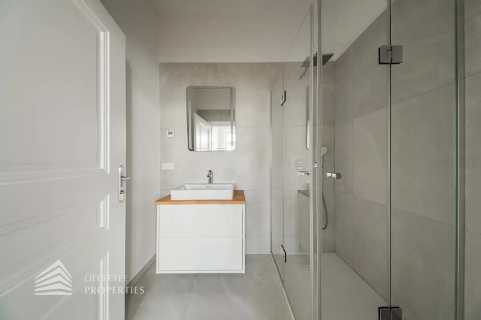 Schöner 2-Zimmer Erstbezug, Nähe Meiselmarkt