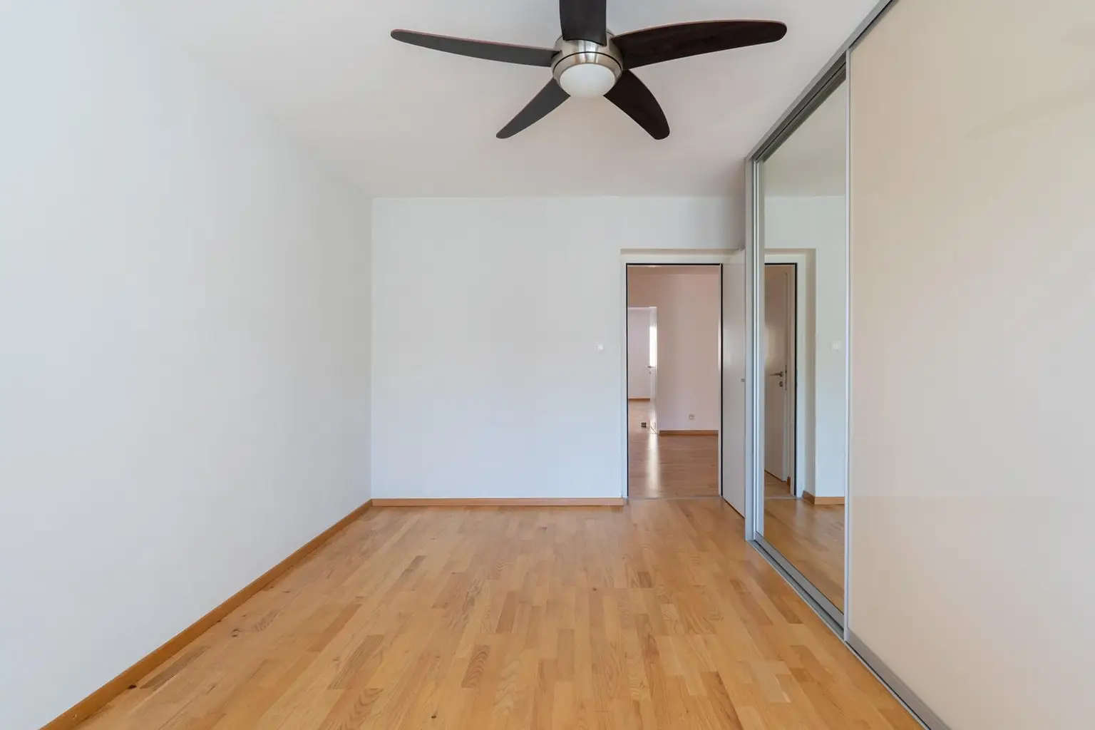 "Wohnträume werden Raum"