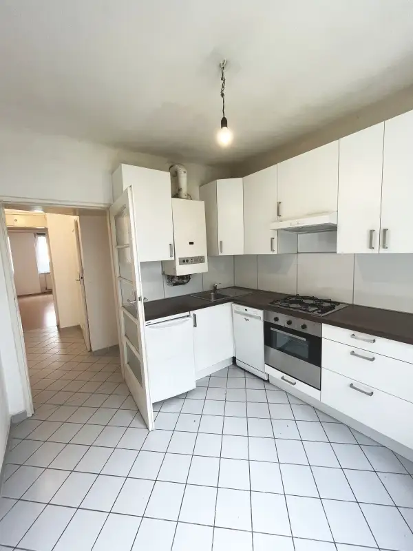 Geräumige 2-Zimmer Wohnung nahe Schweizergarten!