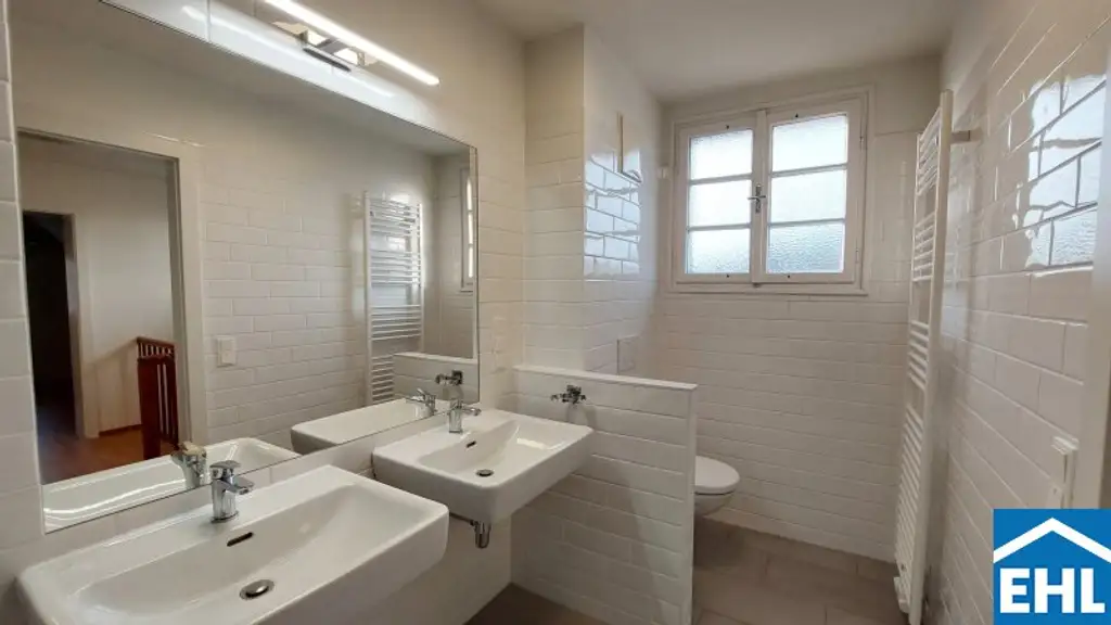 Familientraum - Doppelhaushälfte mit großem Garten am Rosenhügel!