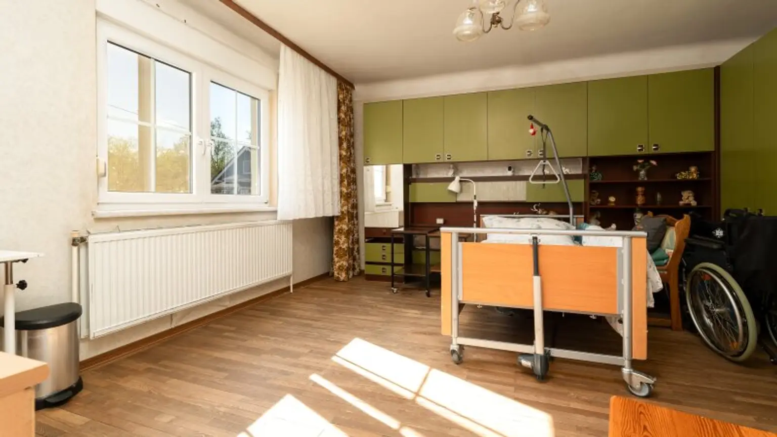 Sanierungsbedürftiges Haus in Untersiebenbrunn! Rohdachboden mit Ausbaupotential!