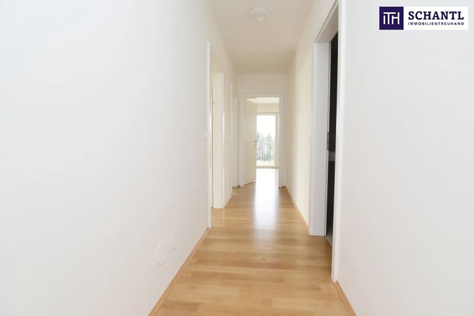 Exklusives Einfamilienhaus mit Panoramaterrasse in der steirischen Weingegend – Ein Wohnjuwel für höchste Ansprüche!