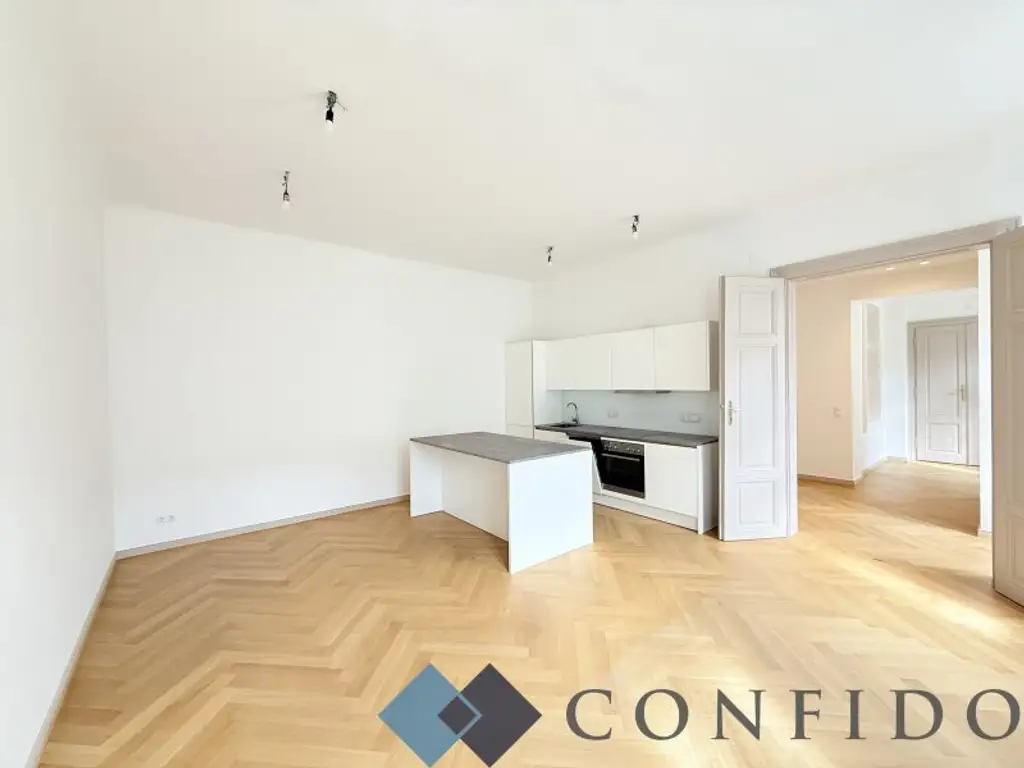 AM HEUMARKT - Traumhafte 4 Zimmer Altbauwohnung in großartiger Lage!
