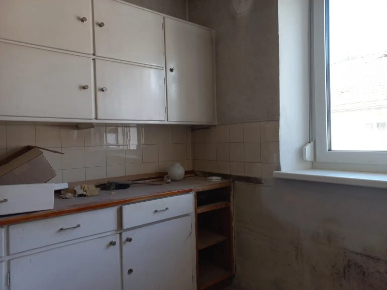 Innsbruck-Wilten: Sehr geräumige 4-Zimmer-Wohnung mit Westbalkon zu kaufen | unmittelbare Uninähe