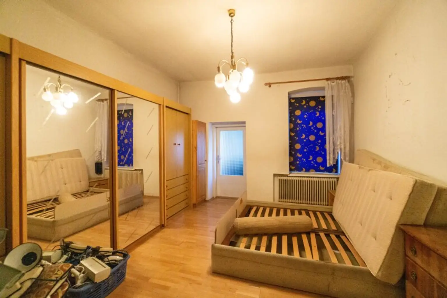 Zimmer linker Straßentrakt