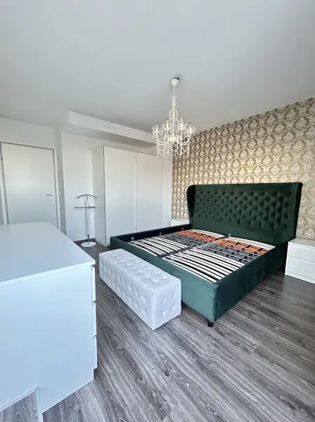 Einzigartige Dachgeschosswohnung mit Traum-Ausblick auf den Kahlenberg!