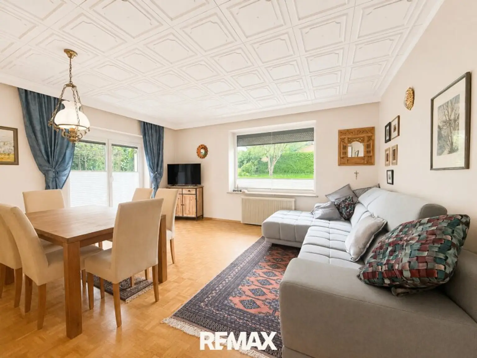 *** Lichtdurchflutet, gepflegt und voller Möglichkeiten – Familienhaus mit Sonnengarten nahe der Talstation Goldeck ***