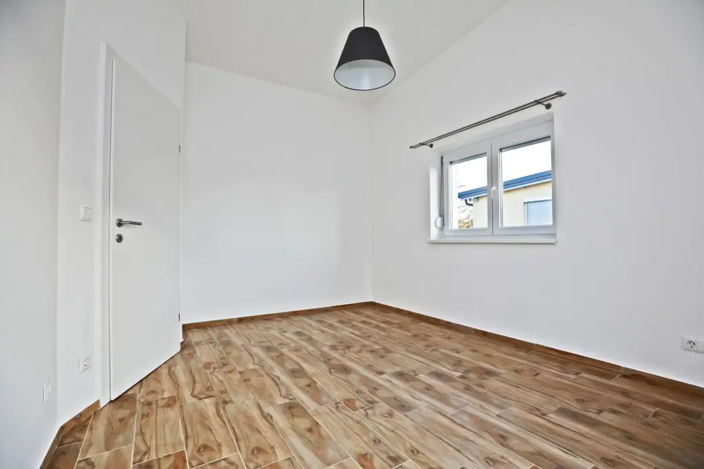 Neuwertige, moderne Doppelhaushälfte zum Verkauf