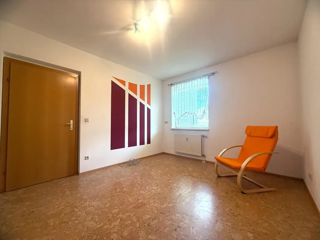 *** Moderne 77m² 3-Zimmer-Wohnung mit Terrasse & Carport – Wohnen im Herzen von Stanz!***