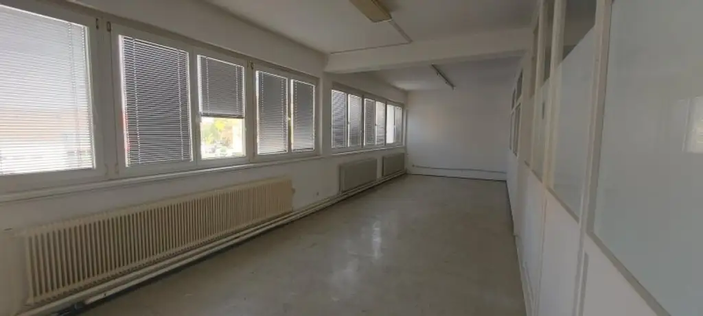 Flexible Gewerbeeinheit in zentraler Lage