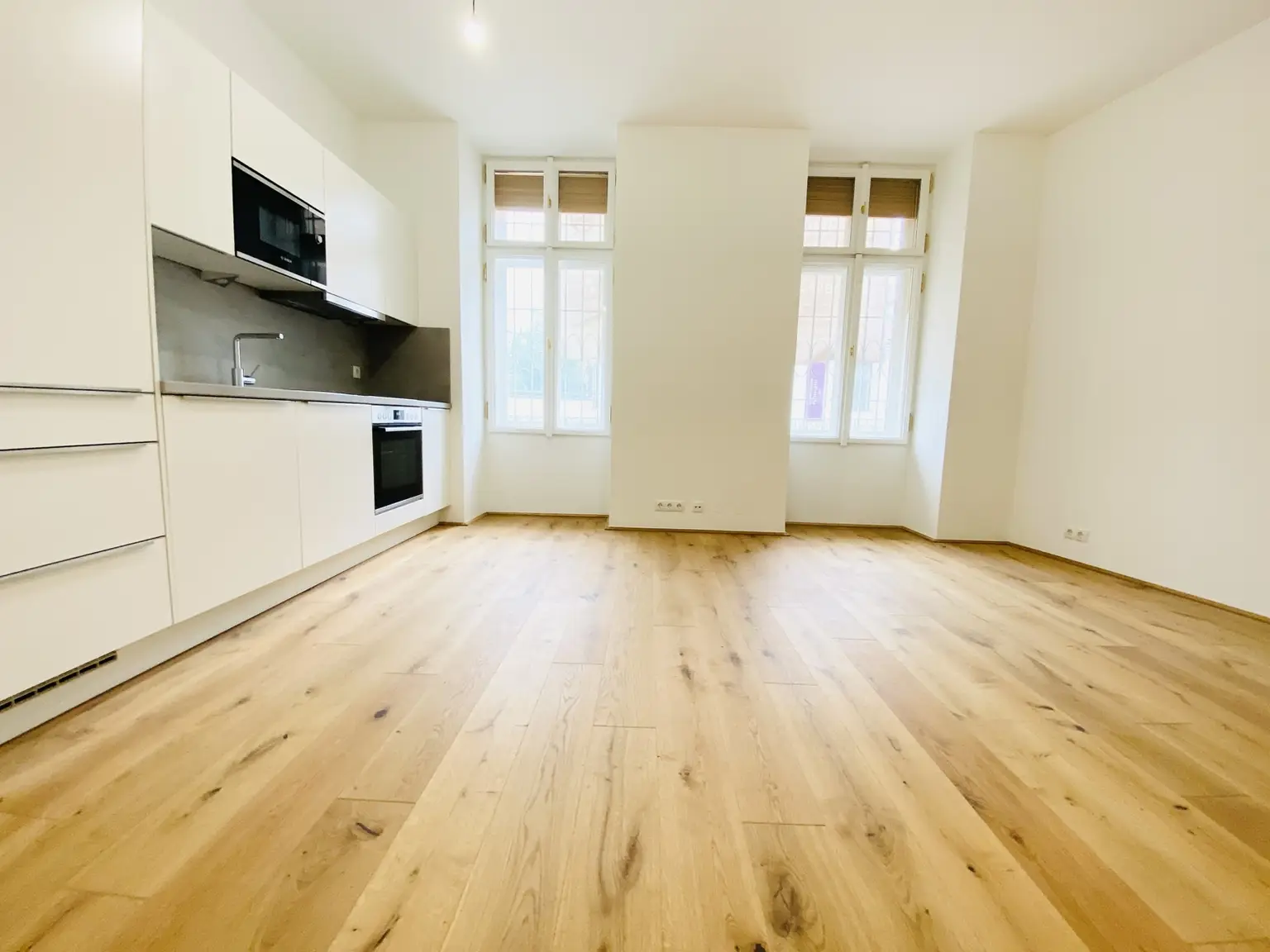 Erstbezug nach Sanierung - charmanter Altbau
Arbeiten&Wohnen