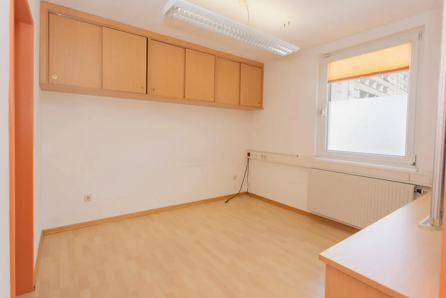 Vielfältig nutzbar: 2-Zimmer Erdgeschosswohnung oder Büro in bester Lage 22. Bezirk