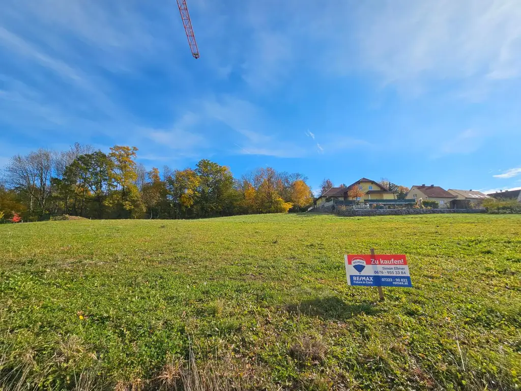 Sonniges Grundstück mit Ausblick – 991 m² in St. Valentin, keine Bauverpflichtung