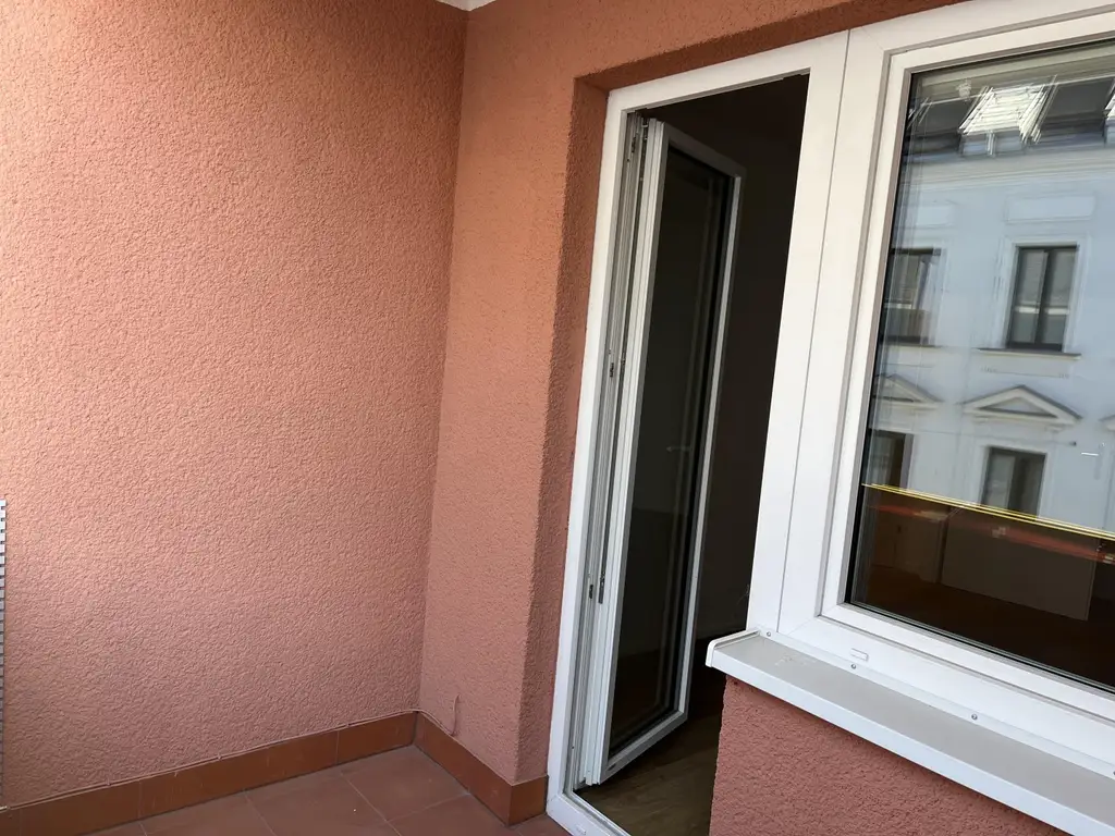 Traumhaft renovierte 2-Zimmer-Wohnung in TOP-Lage