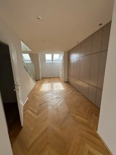 Traumhafte 191 m² Top-Wohnung in Graz mit Terrasse – Ihr neues Zuhause wartet!
