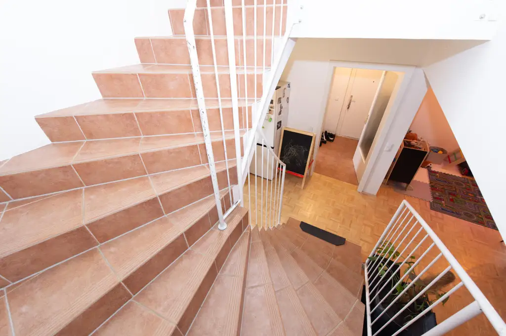 Reihenhaus mit Garten, Terrasse und durchdachtem Grundriss – stilvoll wohnen am Stadtrand von Graz