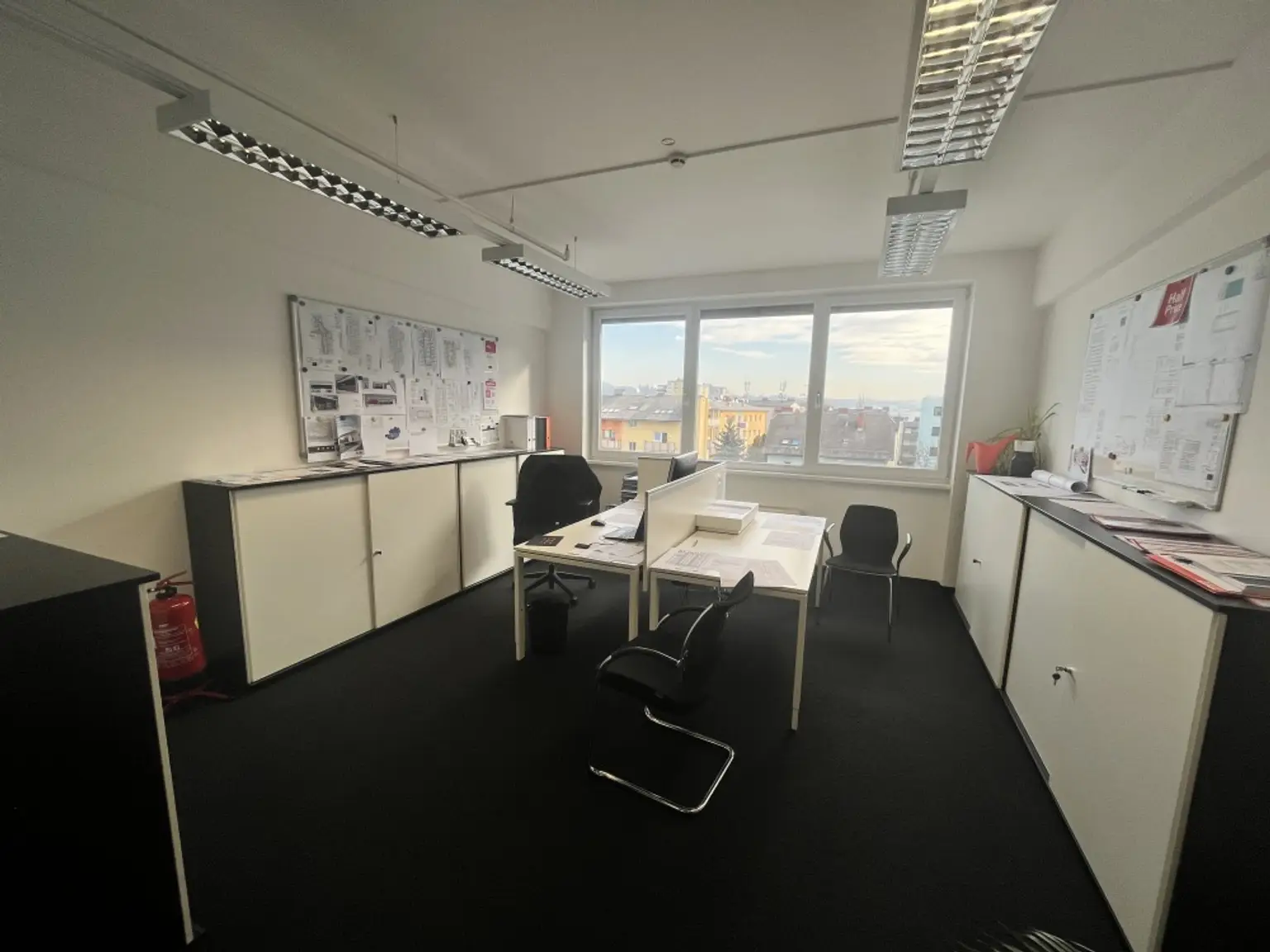 Büroraum.....