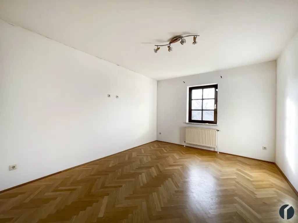 Elegantes Einfamilienhaus in Zeiselmauer mit Garten, Garage und Wellnessbereich