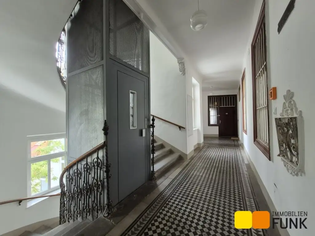 Sanierungsobjekt, 2 Zimmer in guter Lage