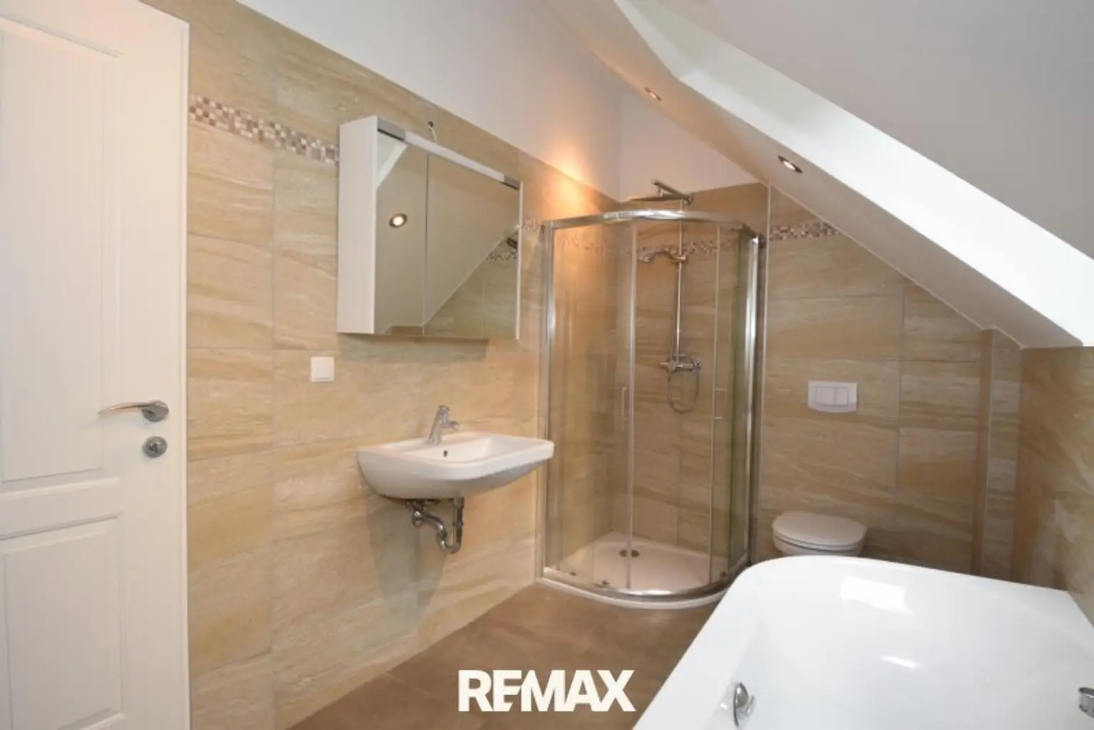 TOP 4 neues Badezimmer