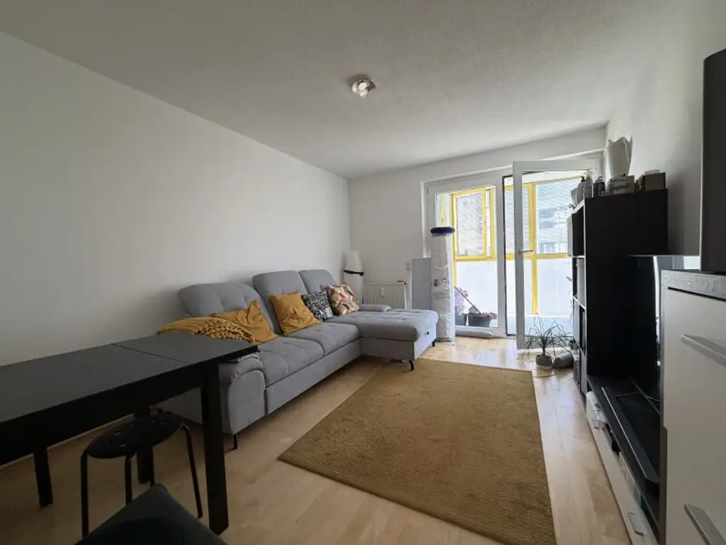 Investoren/Selbstnutzer aufgepasst! Interessante 2-Zimmer-Wohnung zu verkaufen!