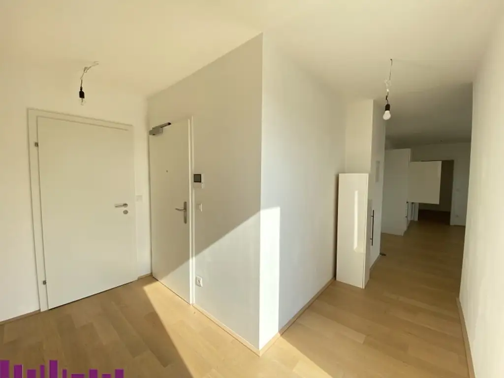 Großzügige 2 Zimmer mir riesiger Terrasse - hell und modern - super Lage!